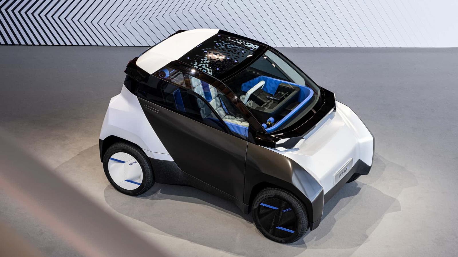 Toyota FT-Me: Νέο microcar με γκάζι και φρένο στο τιμόνι